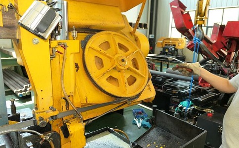 茶山镇金属带锯床的日常使用和保养注意事项！